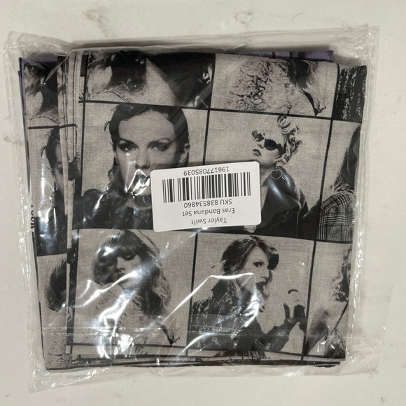 Set of 2 Taylor Swift Eras Tour Bandanas - Brand New! - Picture 5 of 6